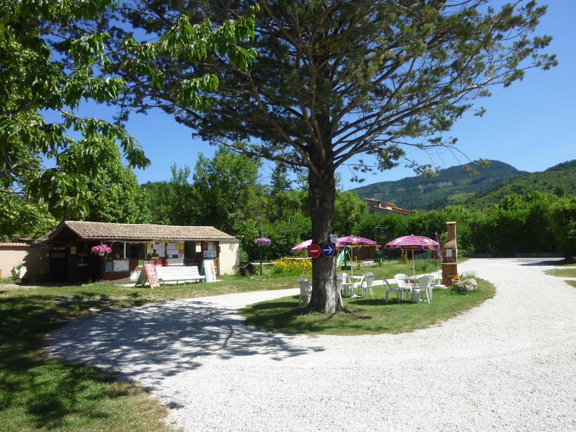 Camping Notre Dame Otel Castellane Dış mekan fotoğraf